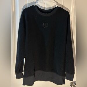 Nike Women’s Crewneck / Size L